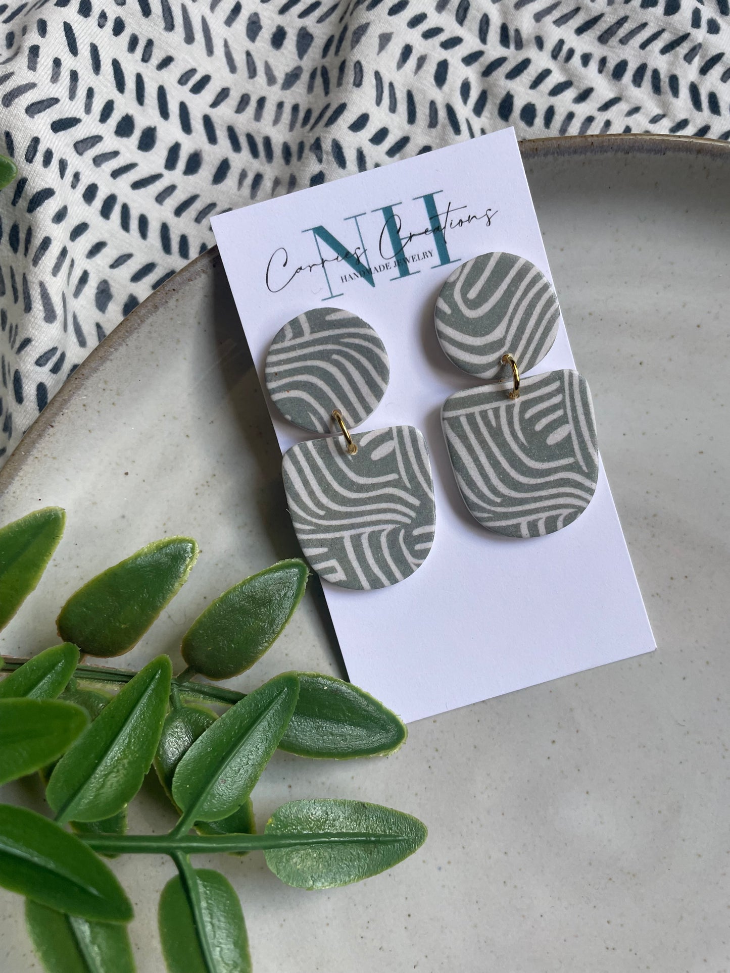 The Scarlet- Green Boho