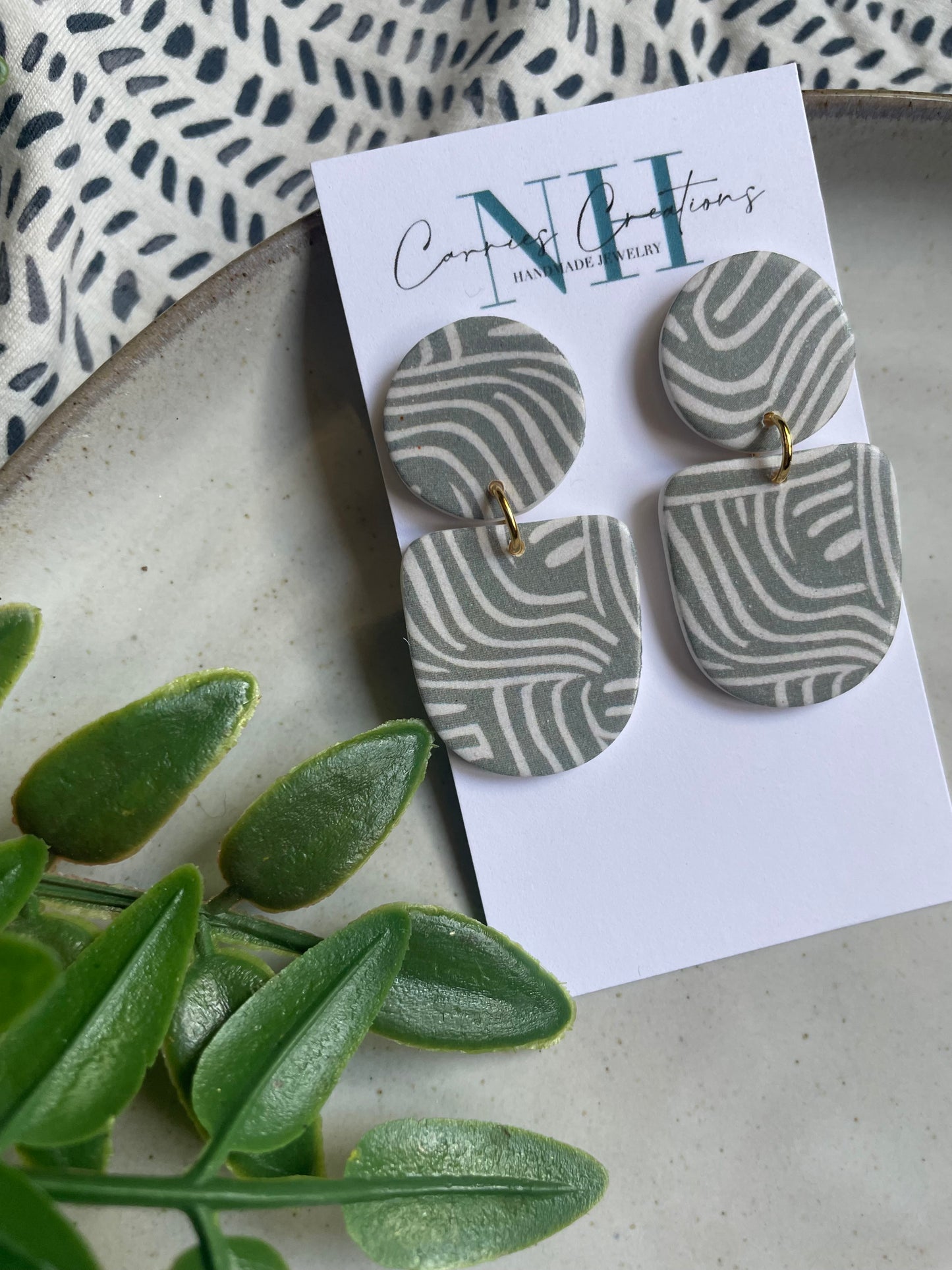 The Scarlet- Green Boho